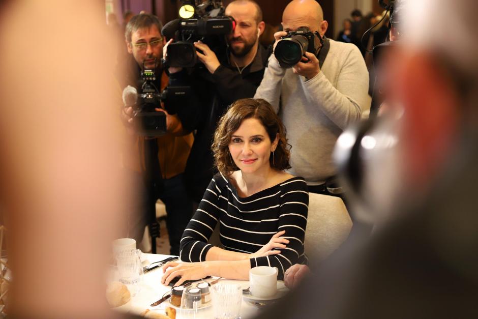 La presidenta de la Comunidad de Madrid, Isabel Díaz Ayuso, en el desayuno informativo de El Debate