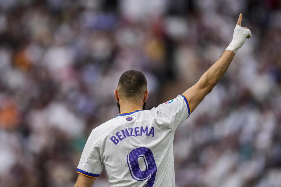 Benzema celebra un gol
