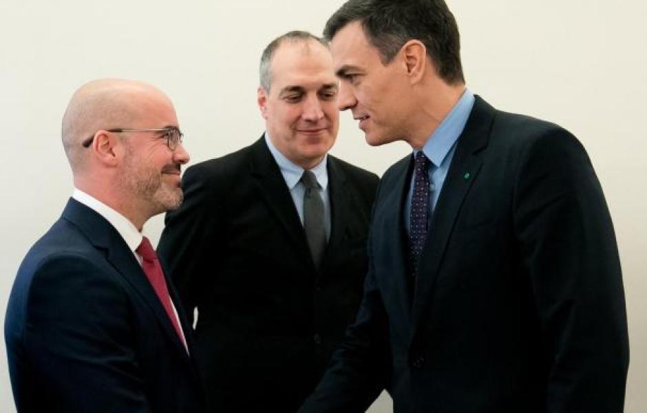 Francisco Martín Aguirre junto a Pedro Sánchez