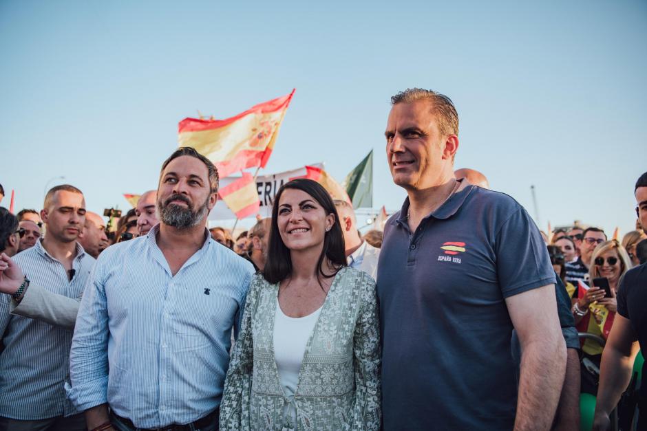 Santiago Abascal y Macarena Olona, el pasado viernes en Málaga, en la precampaña electoral de las elecciones de Andalucía