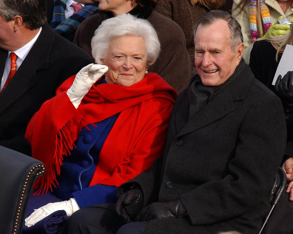 EL EX PRESIDENTE DE LOS EEUU GEORGE BUSH Y SU MUJER BARBARA DURANTE LOS ACTOS DE TOMA DE POSESION DE SU HIJO GEORGE W BUSH COMO PRESIDENTE
Douliery-Khayat / ABACA / ©KORPA
20/01/2005
WASHINGTON *** Local Caption *** Former President George H.W. Bush and his wife, Barbara Bush, during Inauguration ceremonies on the west front of the U.S. Capitol January 20, 2005, in Washington, D.C. 
(Pictured : Barbara Bush, George Bush)
Photo by Douliery-Khayat/ABACA