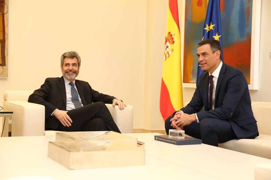 Carlos Lesmes, presidente del CGPJ y del Tribunal Supremo, con el presidente del Gobierno Pedro Sánchez, durante su último encuentro en La Moncloa
