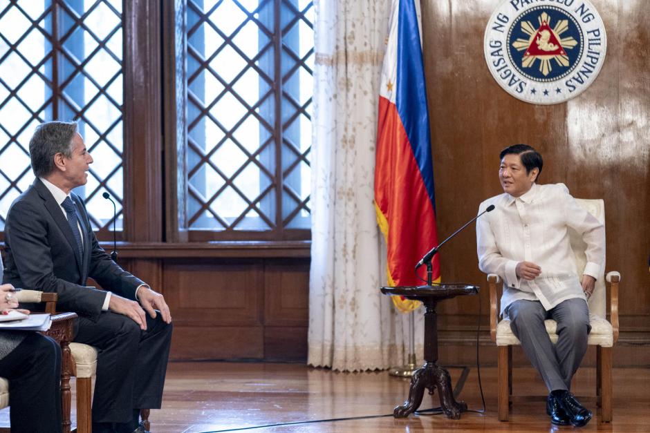 El presidente de Filipinas Ferdinand Marcos recibió en Manila al Antony Blinken