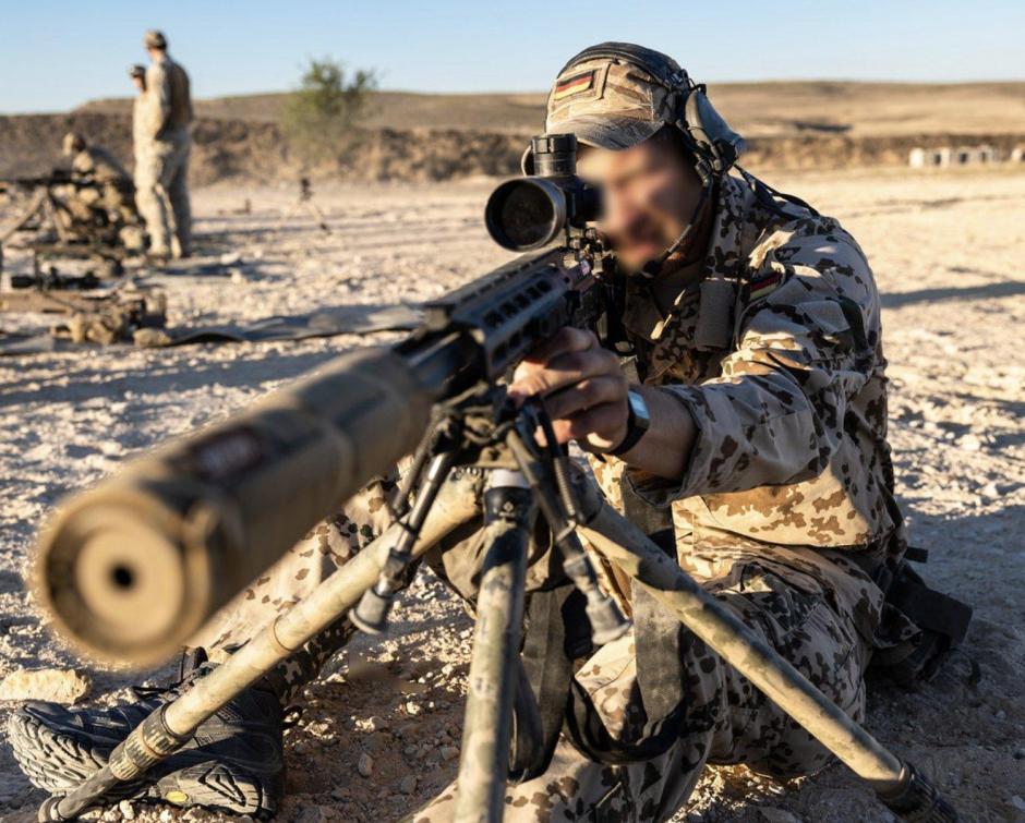 Tiradores del Ejército de Tierra y de la OTAN se instruyeron durante el ejercicio 'Desert Sniper' en Chinchilla (Albacete)