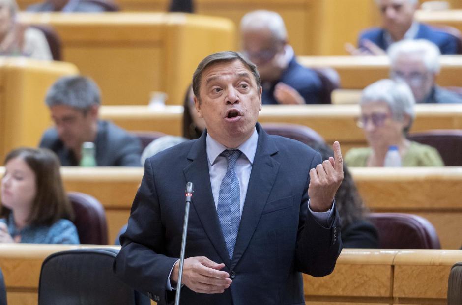 El ministro de Agricultura, Pesca y Alimentación, Luis Planas, interviene en el Senado