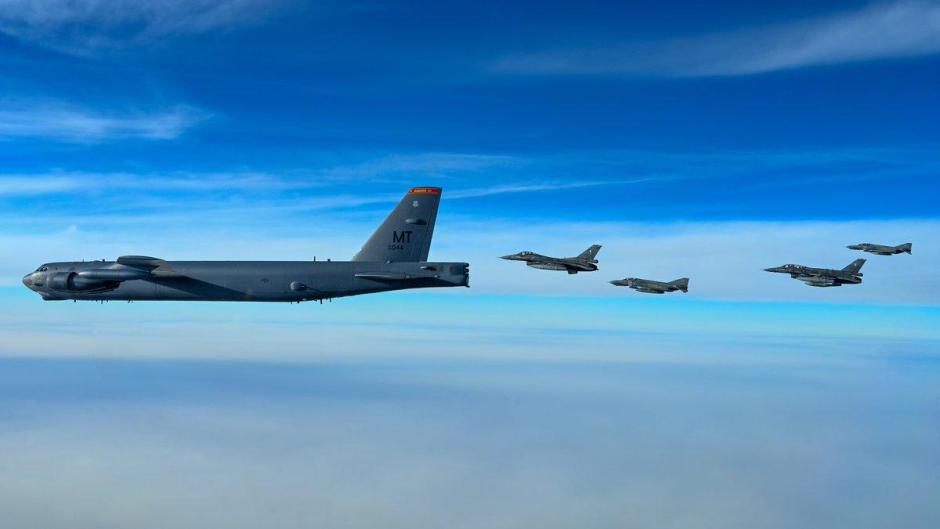 Los B-52 regresaron a Europa en agosto y esta vez, por primera vez, estuvieron bajo #NATO comando y control durante una misión de entrenamiento sobre 