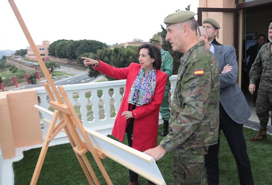 La ministra de Defensa viaja a Melilla para felicitar el nuevo año a los más de 3.000 militares que prestan servicio en la ciudad autónoma