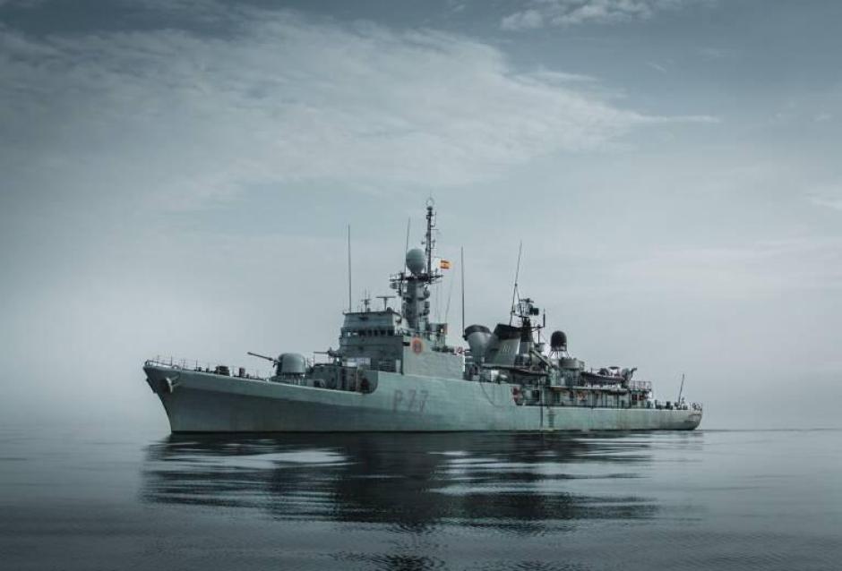 El patrullero de altura 'Infanta Cristina' partió este jueves hacia aguas del Mediterráneo
