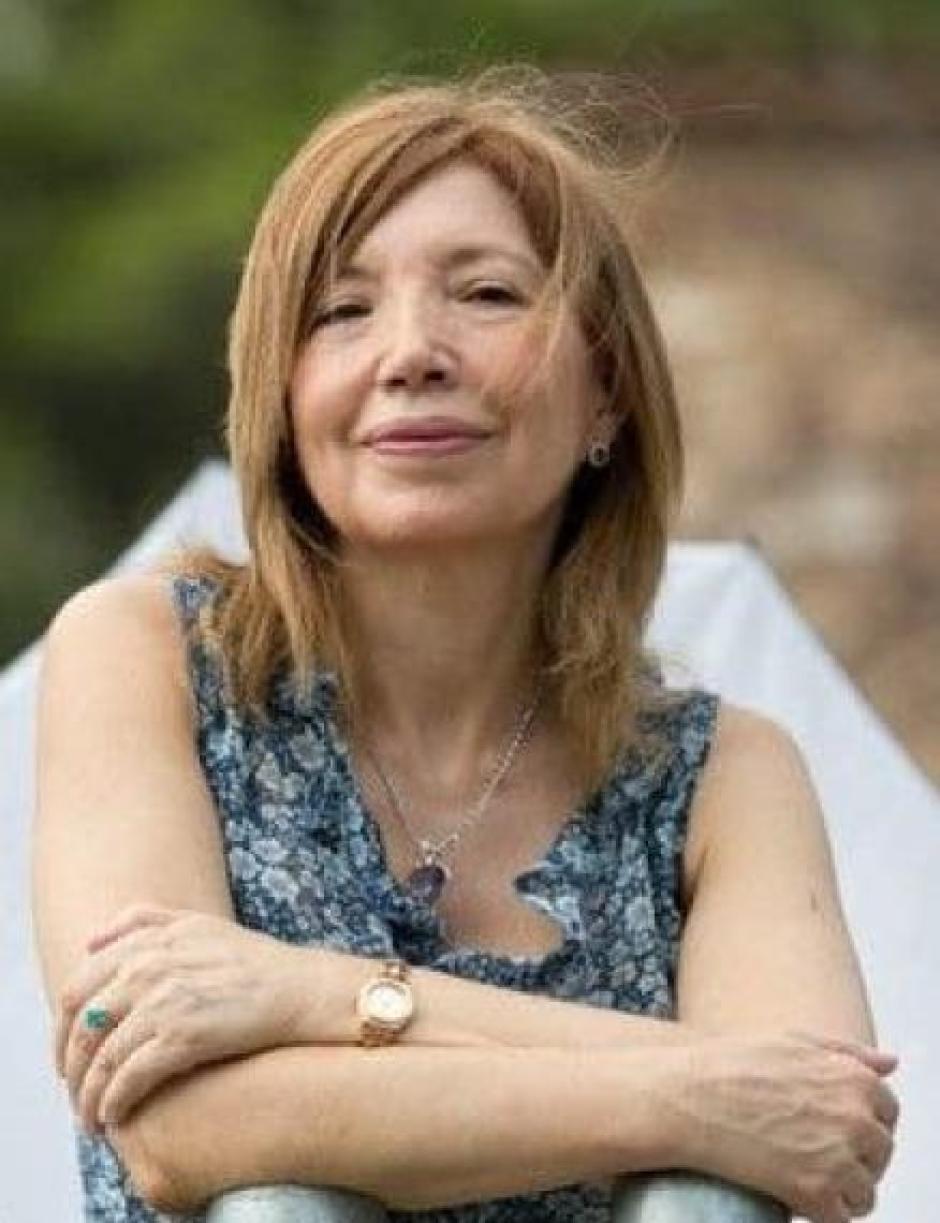 Dolores Agenjo es miembro de Sociedad Civil Catalana