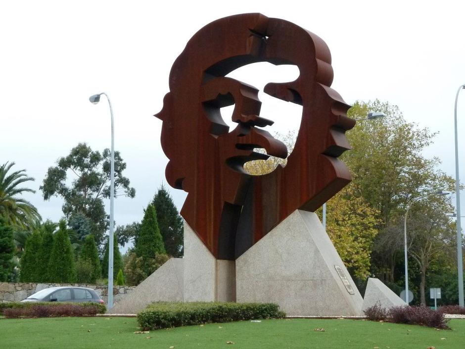 Estatua de Che Guevara en Oleiros