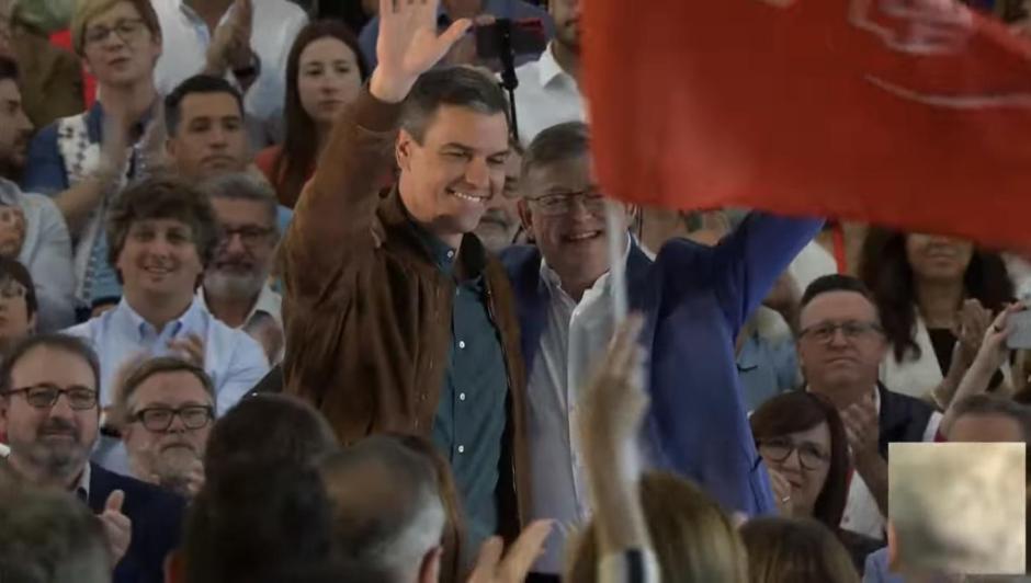 Pedro Sánchez y Ximo Puig, en un mitin del PSOE en Valencia.