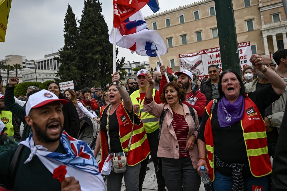 Miembros de los sindicatos franceses protestan en ocasión del 1 de mayo