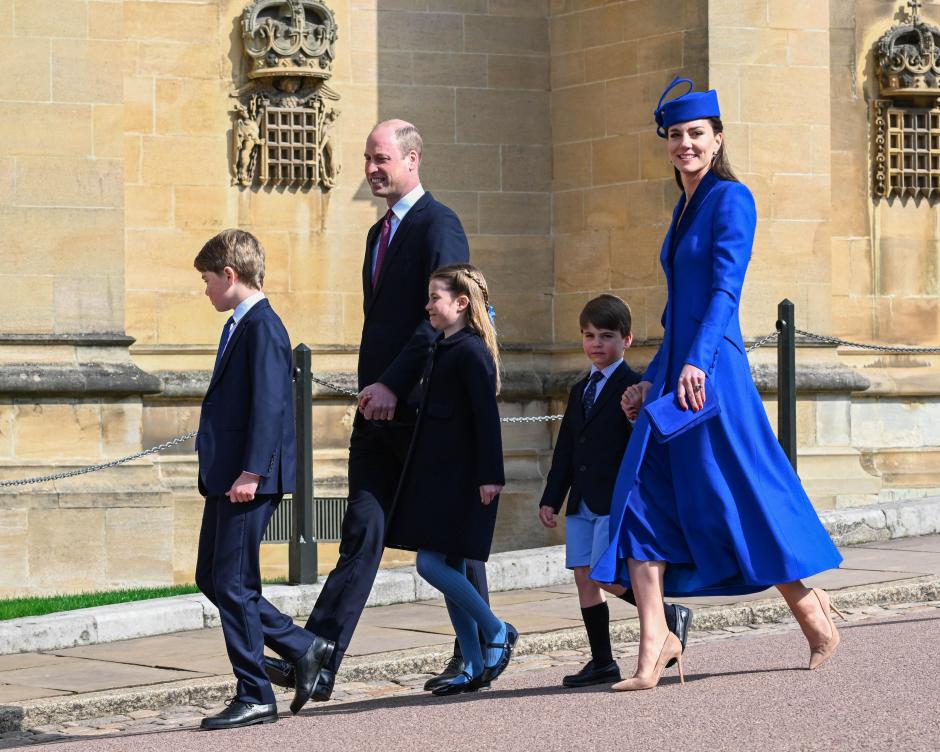 Prince William of Wales Kate Middleton with Prince George of Wales, , Princess Charlotte of Wales, Prince Louis of Wales during the Easter Day service in Windsor, England on 09 Apr 2023