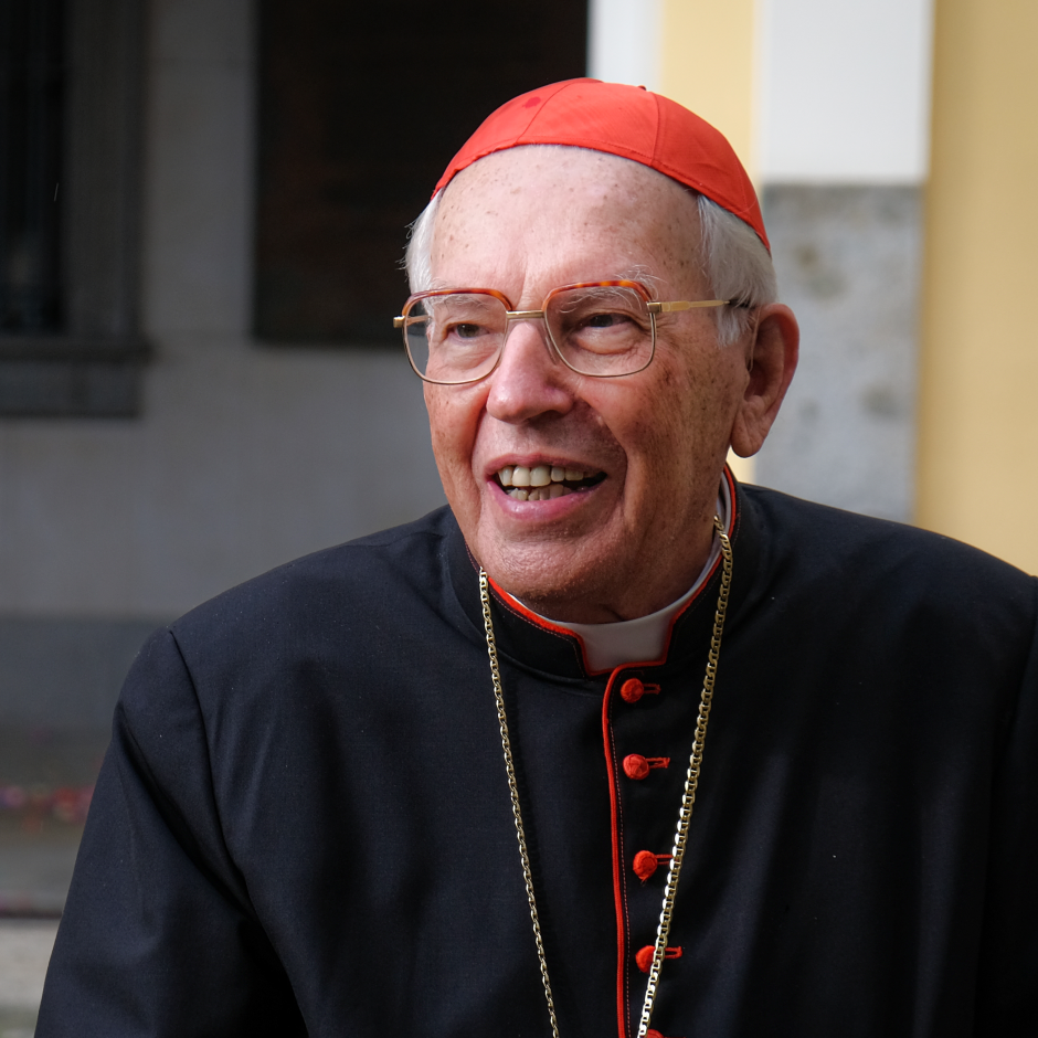El cardenal Giovanni Battista Re