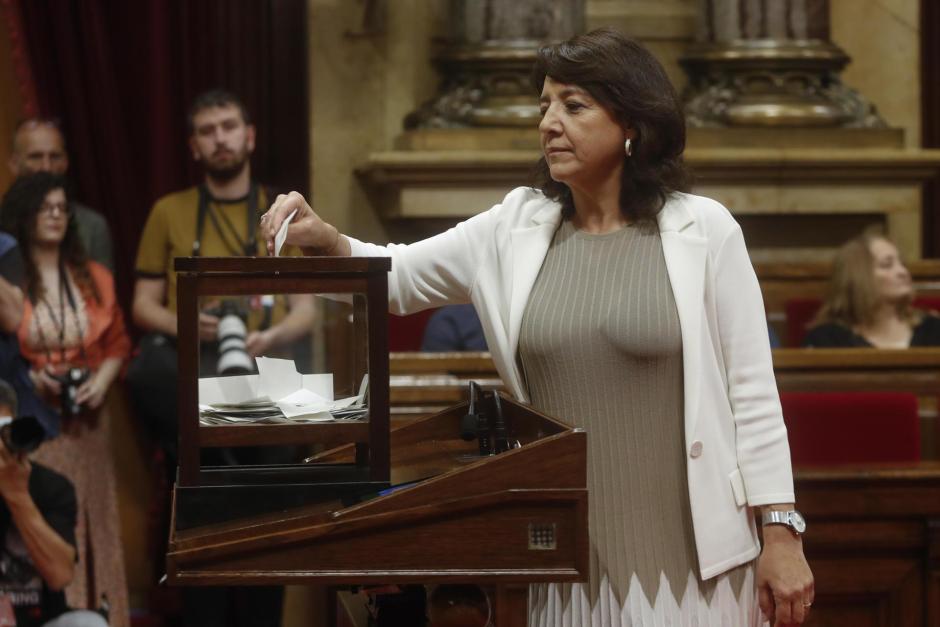 Anna Erra, nueva presidenta del Parlament de Cataluña
