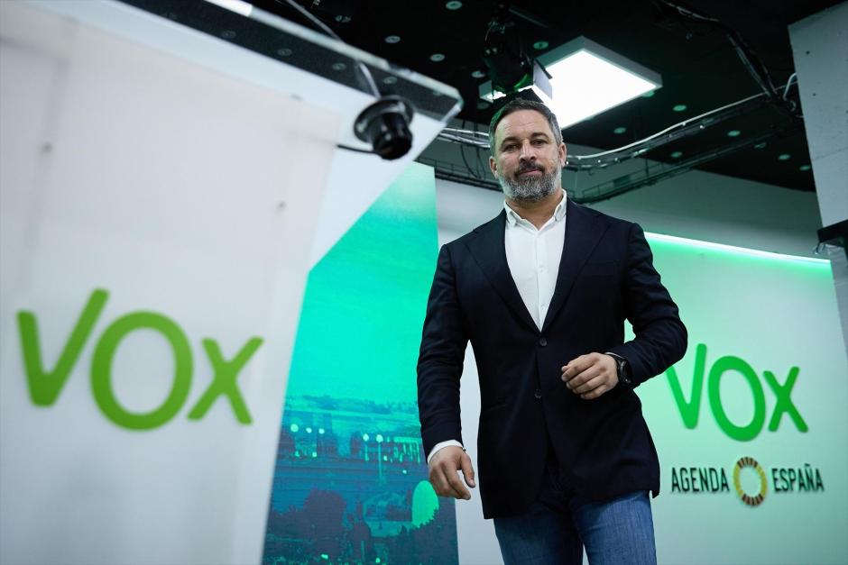 Santiago Abascal, a su llegada a una rueda de prensa en la sede de Vox