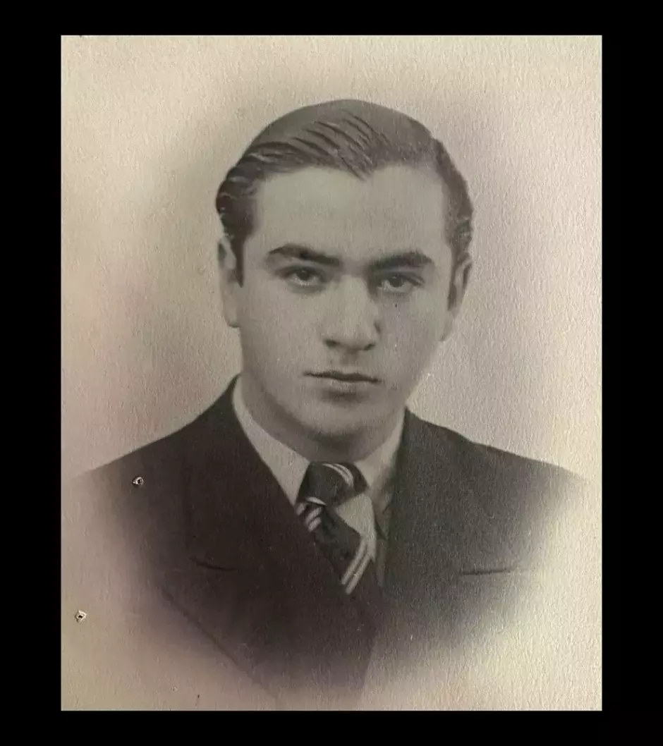 Una de las pocas imágenes de Álvaro Pombo Caller, asesinado con 19 años