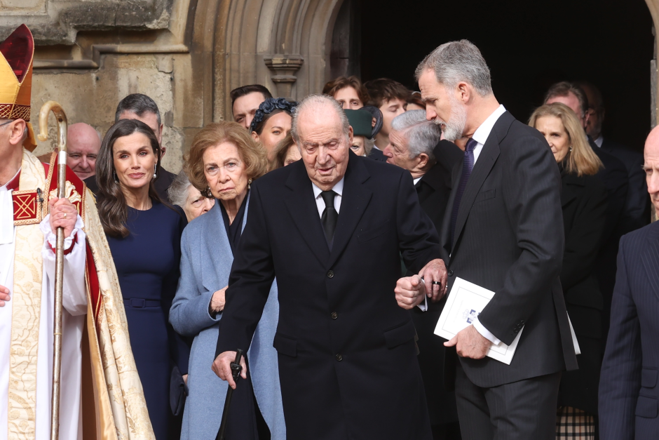 Los Reyes Felipe y Letizia con Don Juan Carlos y Doña Sofía en Windsor
