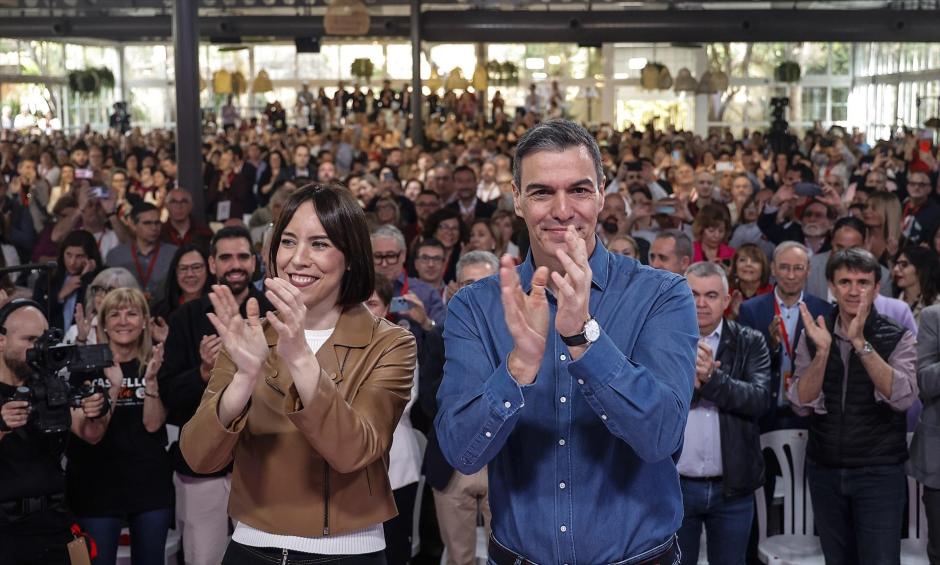 Morant y Pedro Sánchez, en el congreso extraordinario que erige a la primera como líder del PSPV