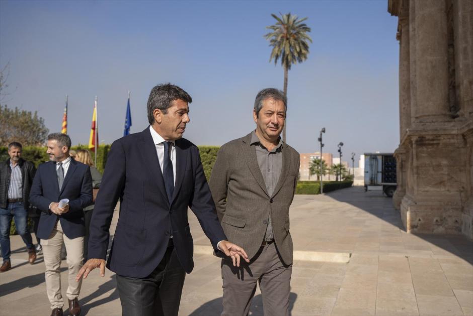 El presidente de la Generalitat Valenciana, Carlos Mazón, y el vicepresidente primero, Vicente Barrera