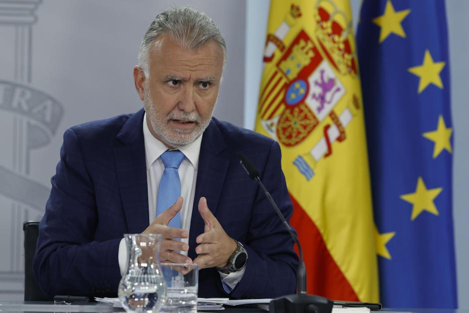 El ministro de Política Territorial y Memoria Democrática, Ángel Víctor Torres