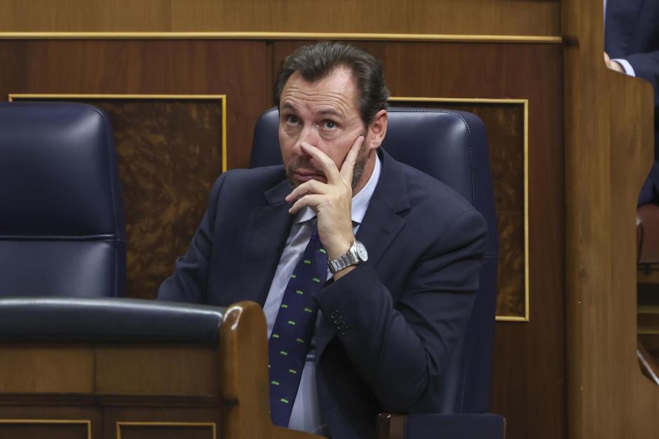El ministro del Transportes, Oscar Puente, en el Congreso