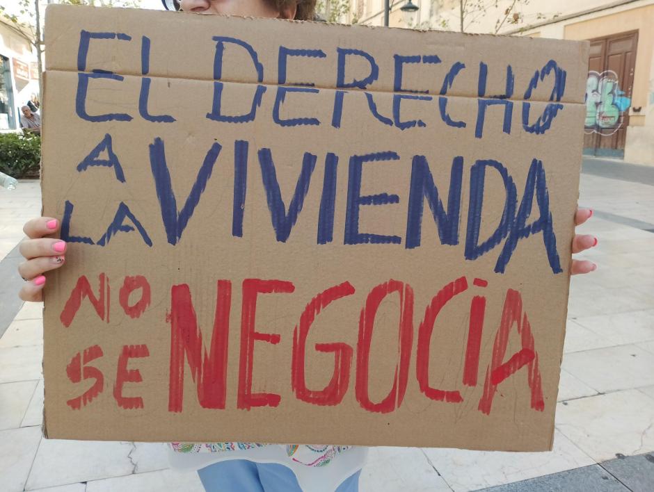 Cartel manifestación por el derecho a la vivienda en Alicante