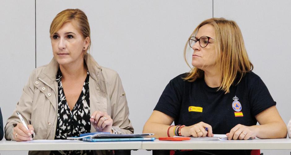 Salomé Paradas, a la izquierda, y Pilar Bernabé