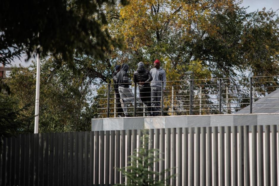 Inmigrantes que llegaron en patera a Canarias durante esta crisis migratoria en la CREADE de Pozuelo de Alarcón