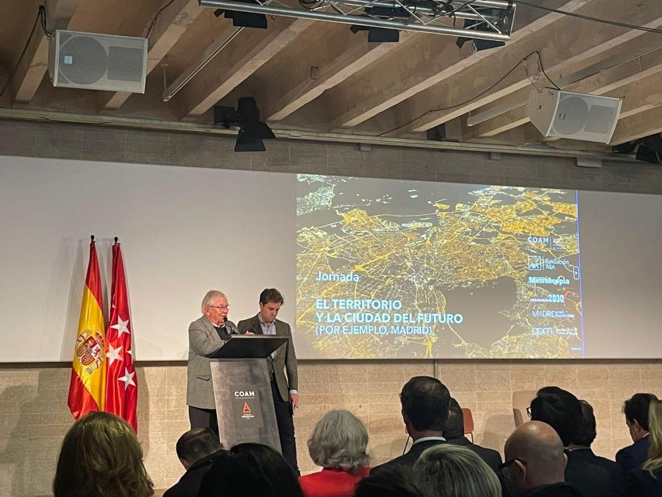 Madrid ha acogido el 'Foro periodismo 2030: el territorio y la ciudad del futuro' este viernes en el Colegio de Arquitectos de Madrid