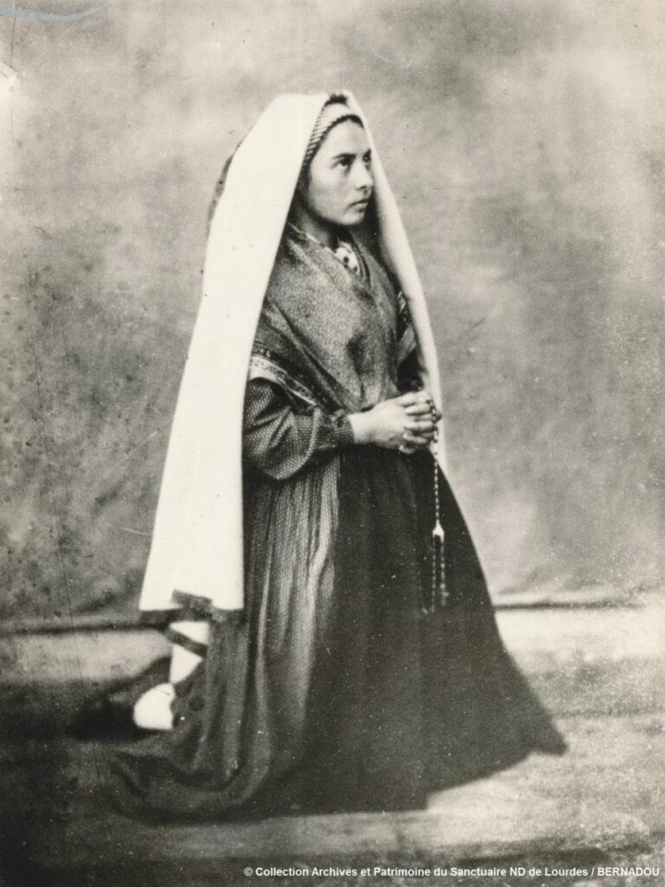 Bernardita de Lourdes murió a los 35 años y fue declarada santa tan solo