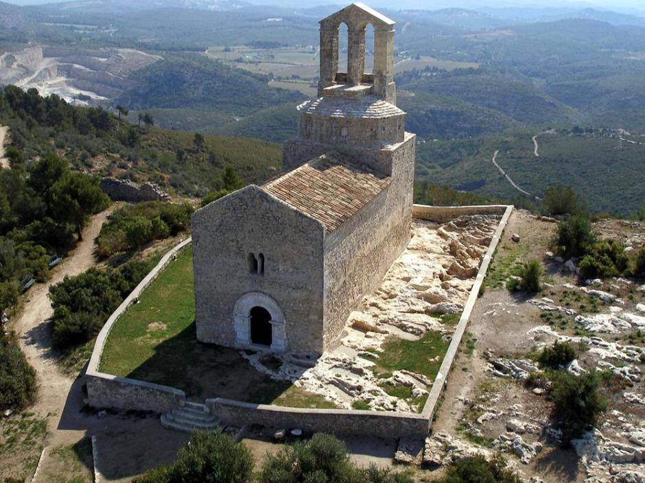 Iglesia en el conjunto monumental de Olérdola