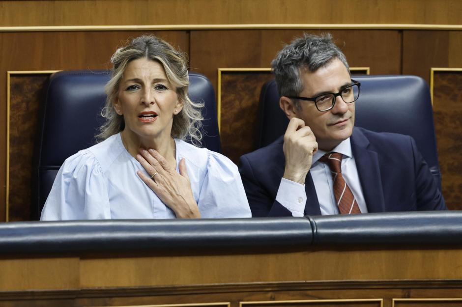 La vicepresidenta Yolanda Díaz y el ministro Félix Bolaños, este jueves en sus escaños