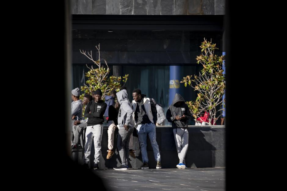 Inmigrantes procedentes de Canarias en el Centro de Recepción, Atención y Derivación (CREADE) de Pozuelo de Alarcó(1)