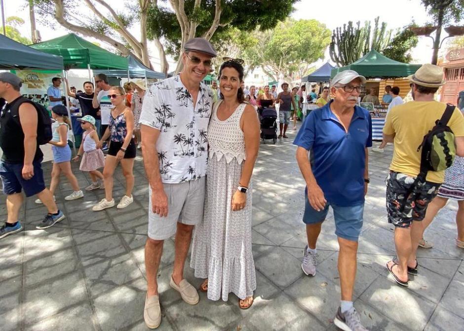 Sánchez, en el exterior de La Mareta, en el verano de 2023