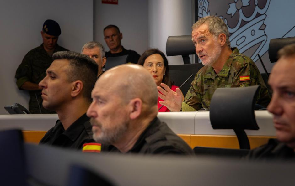 El Rey en el Cuartel General de la UME