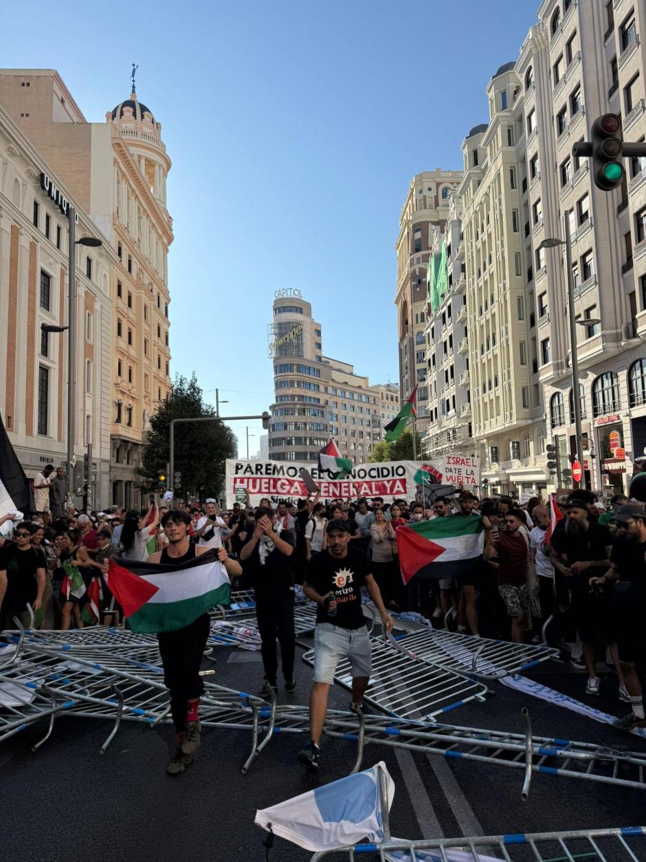 Protestas propalestna durante La Vuelta Ciclista a su paso por Madrid