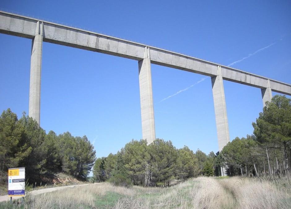 Infraestructura del trasvase Tajo-Segura en Alcázar del Rey, Cuenca