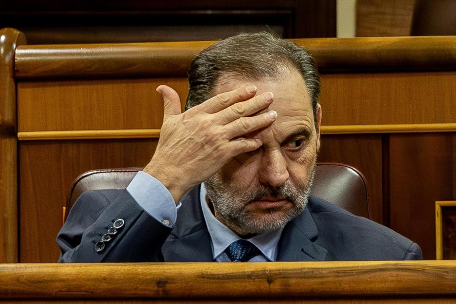 José Luis Ábalos durante una sesión plenaria en el Congreso