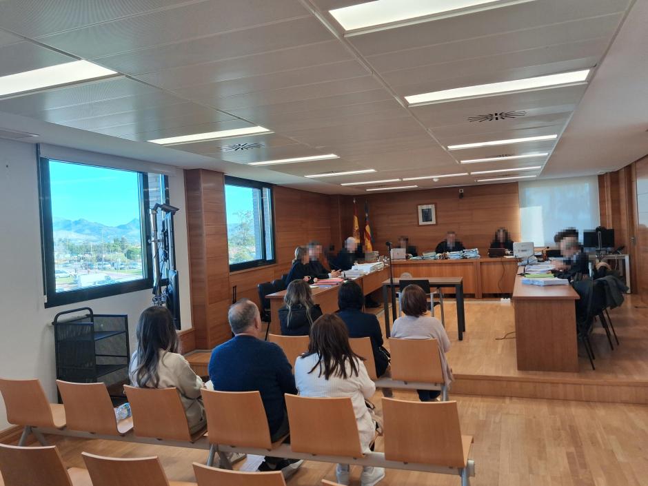Imagen del inicio del juicio a la secta sexual de Vistabella, Castellón