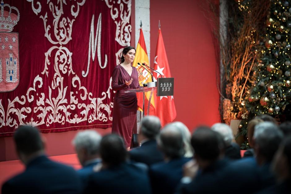 Ayuso durante el acto de la Constitución en la Real Casa de Correos