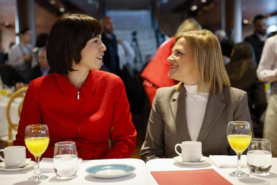 Imagen tomada este jueves de Diana Morant y Pilar Bernabé