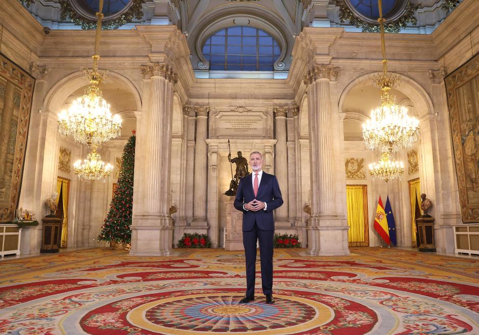 Don Felipe, en el imponente Salón de Columnas del Palacio Real