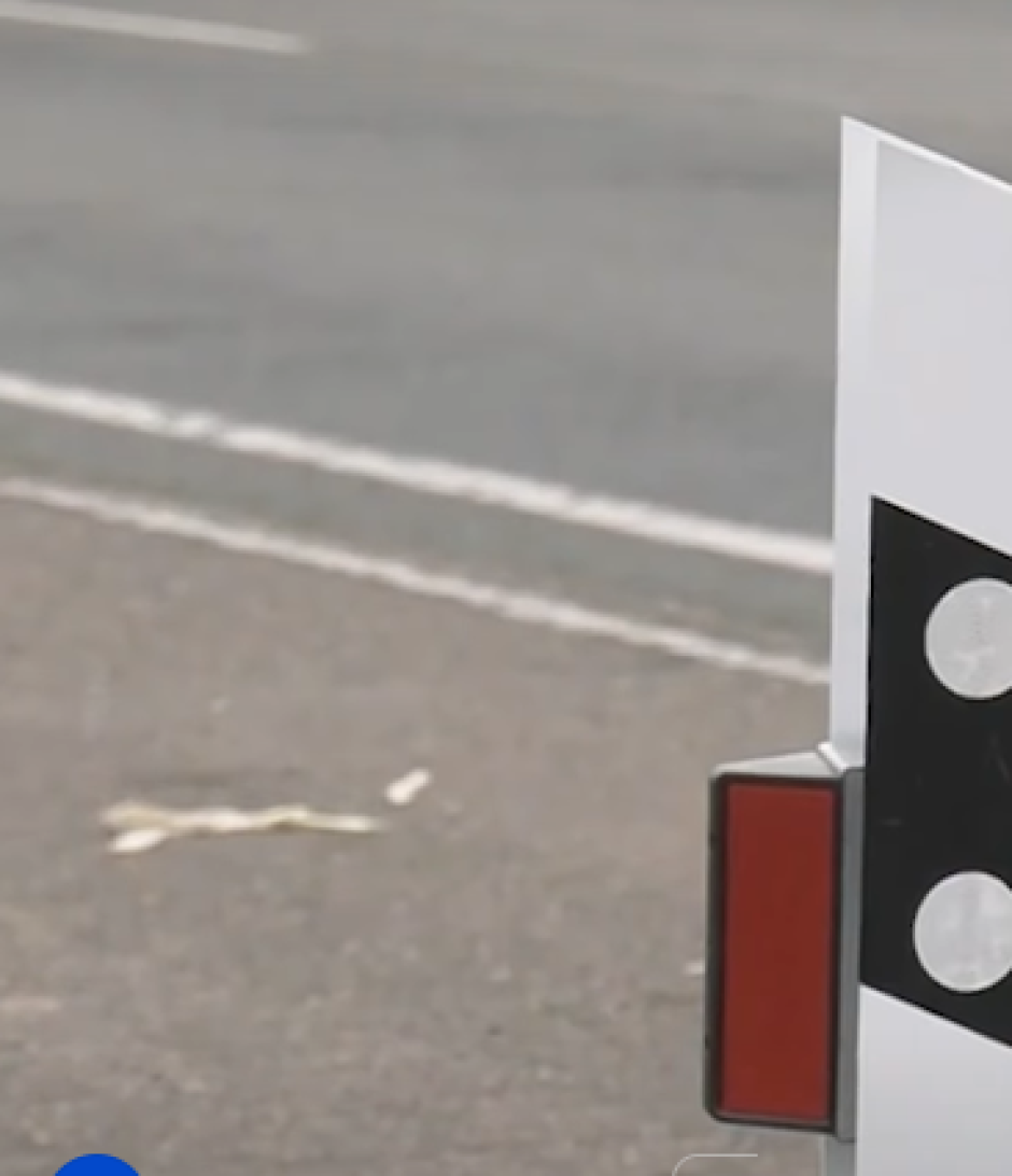 Estos reflectantes rojos sirven para asustar animales