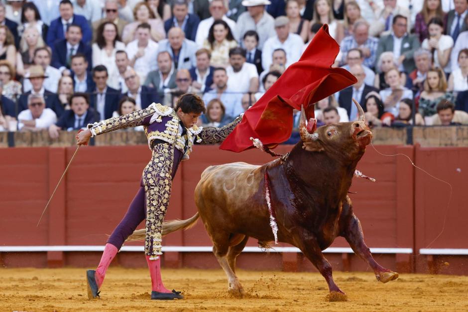 Pase de pecho de Andrés Roca Rey, este Domingo de Resurrección en Sevilla