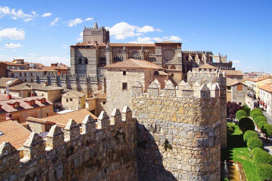 Muralla y catedral de Ávila
