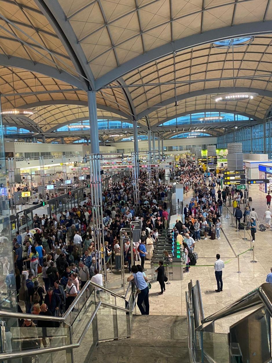 Imagen de archivo del aeropuerto de Alicante-Elche