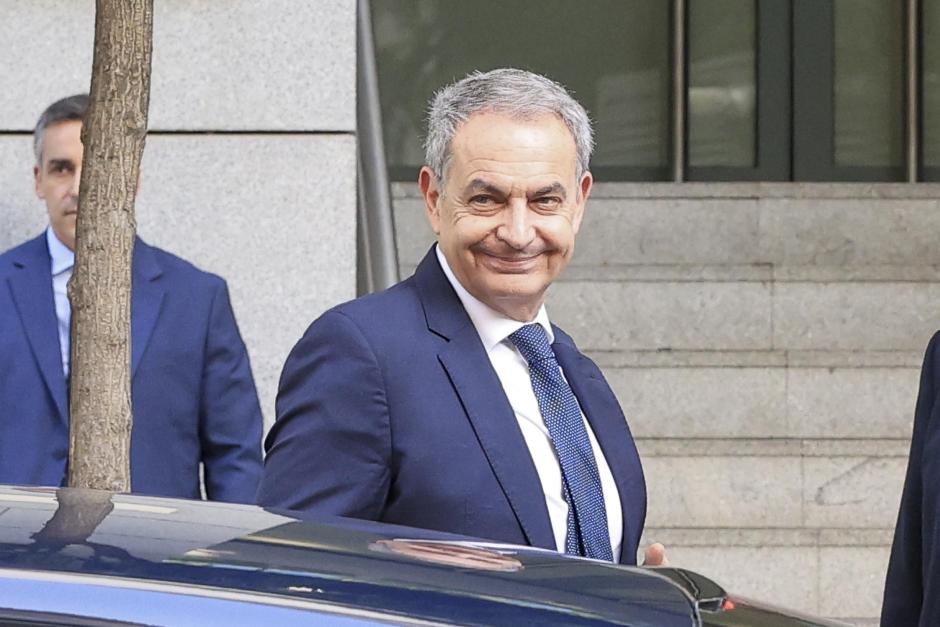 Zapatero a su llegada a los juzgados el pasado junio