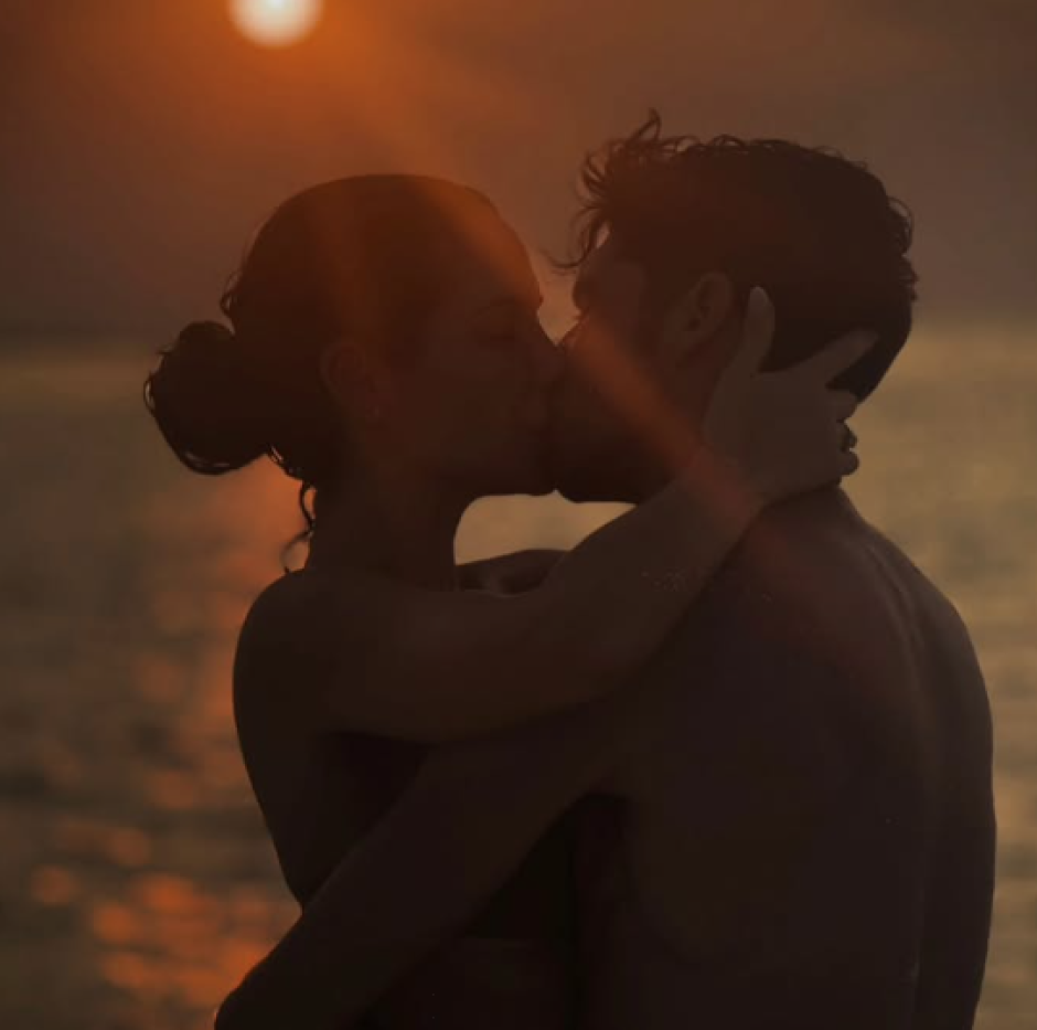 Tamara Gorro y Cayetano Rivera en la foto que ha publicado el torero en sus redes sociales