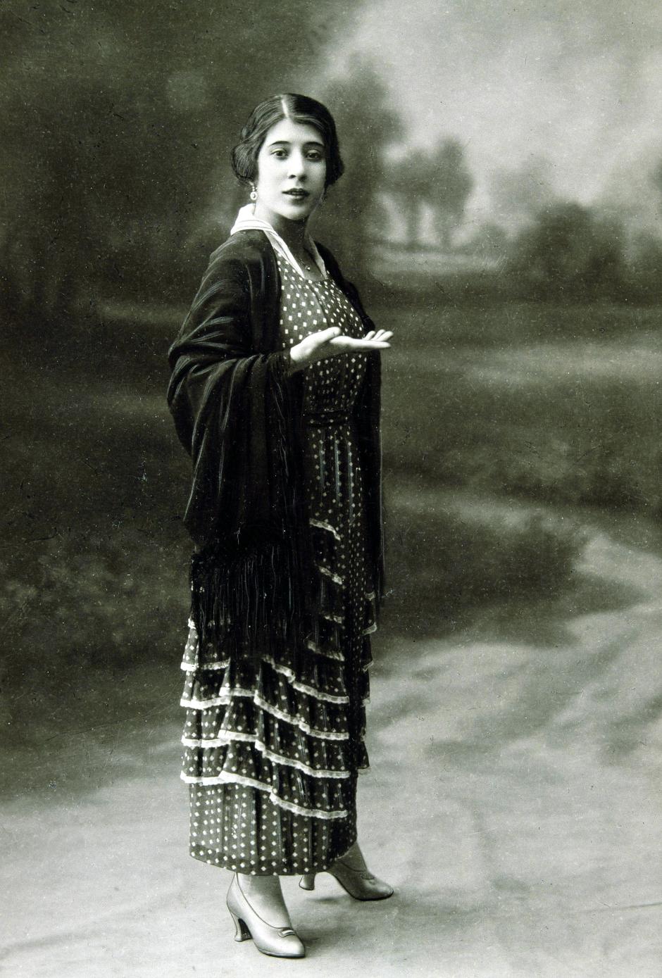 LA ARGENTINITA
ENCARNACION LOPEZ
BAILARINA ESPAÑOLA . BUENOS AIRES 1895 - 1945